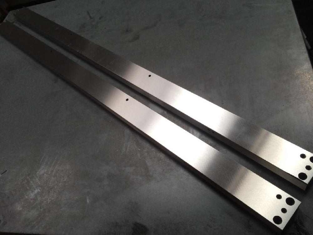 機(jī)床導(dǎo)鑲鋼軌